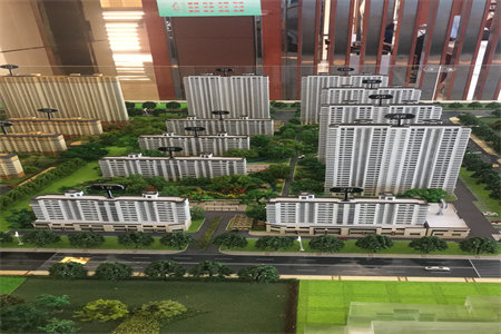 龙都现在城2室1厅1卫75.1㎡毛坯带阁楼上下一样的可住